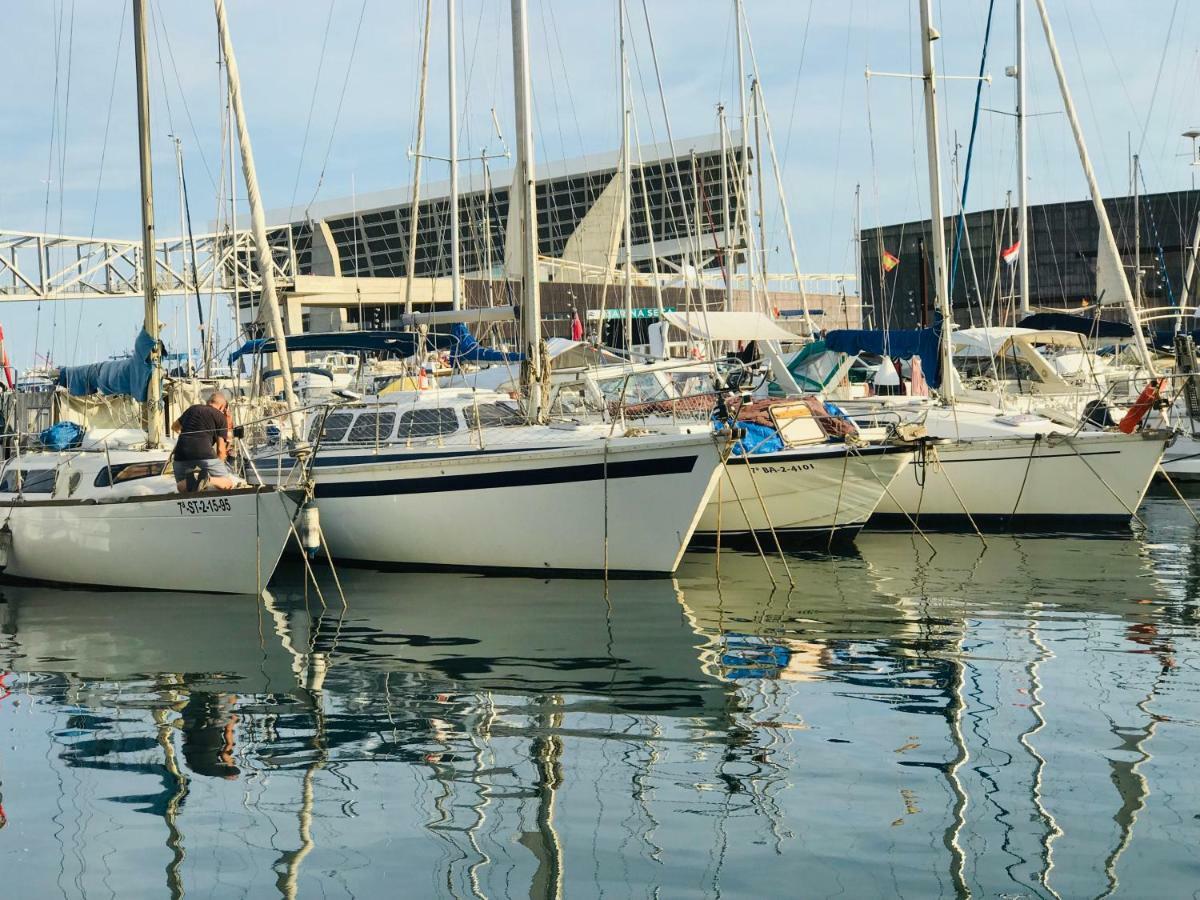 Sleep&BoatsBreakfast Barcelona City Sant Adrià de Besòs Exterior foto